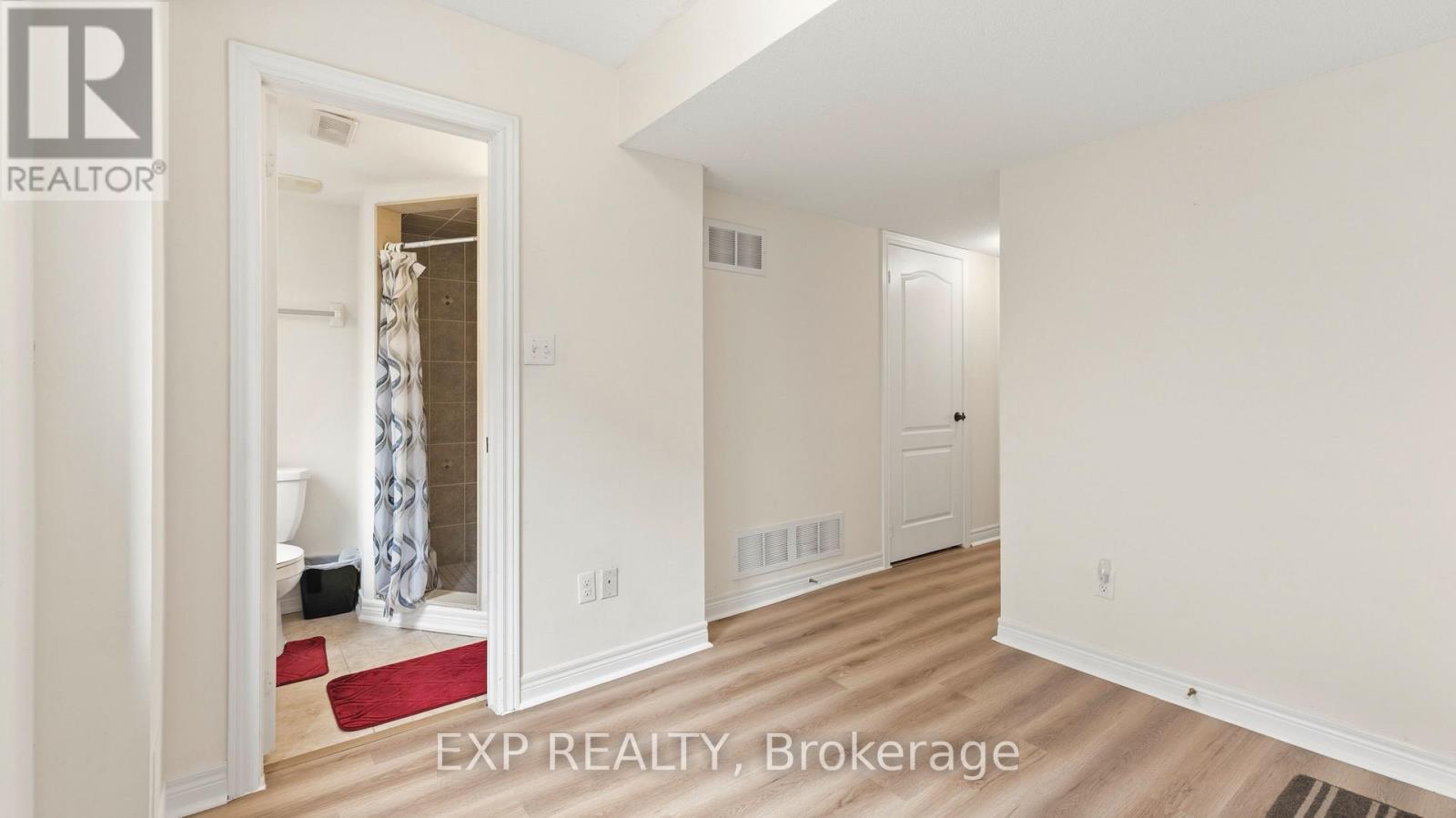 45 October Place, Brampton, Ontario  L6Y 0R6 - Photo 5 - W13460276