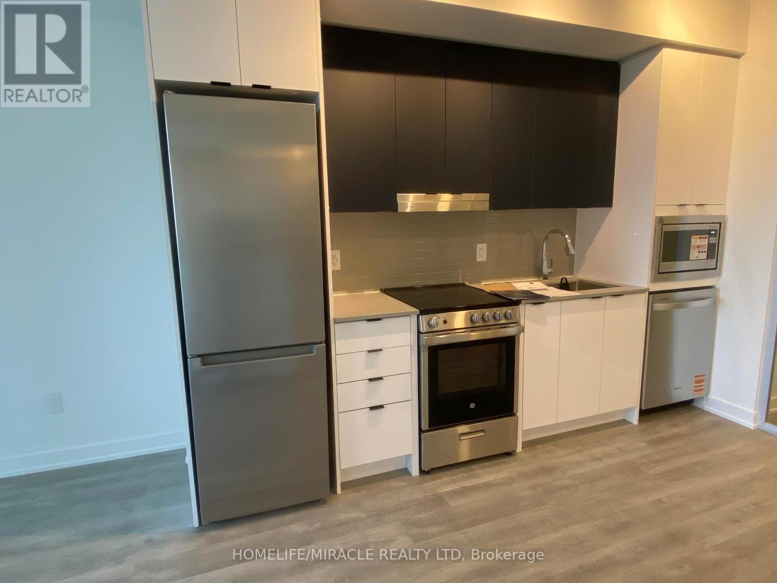 1706 - 5105 Hurontario Street, Mississauga, Ontario  L4Z 0C9 - Photo 2 - W13460294