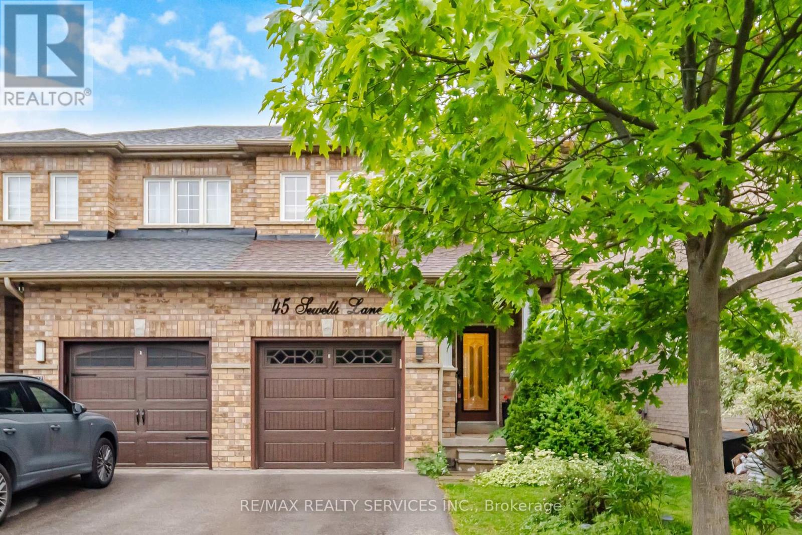 45 Sewells Lane, Brampton, Ontario  L7A 2Z9 - Photo 2 - W13460310