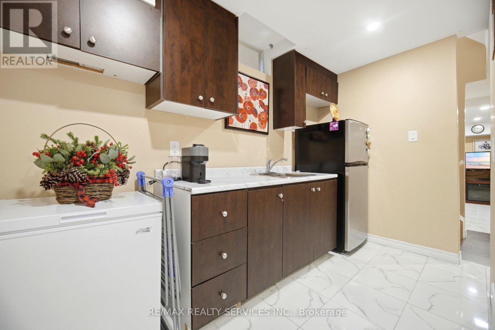 45 Sewells Lane, Brampton, Ontario  L7A 2Z9 - Photo 33 - W13460310
