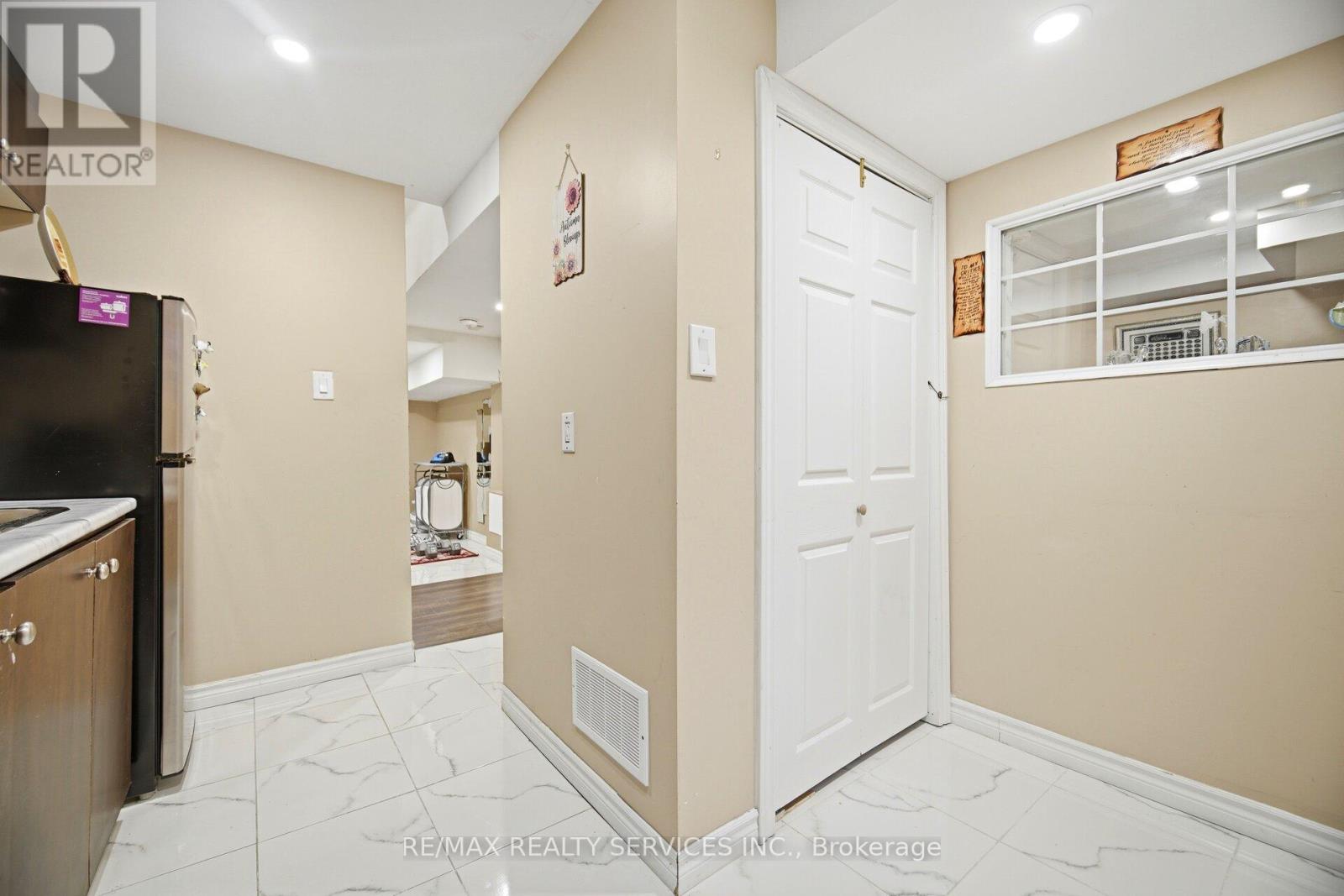 45 Sewells Lane, Brampton, Ontario  L7A 2Z9 - Photo 34 - W13460310