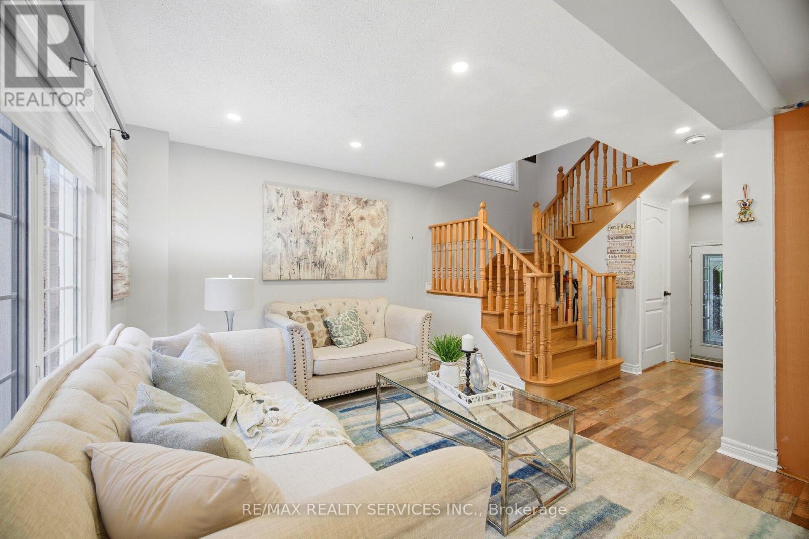 45 Sewells Lane, Brampton, Ontario  L7A 2Z9 - Photo 8 - W13460310
