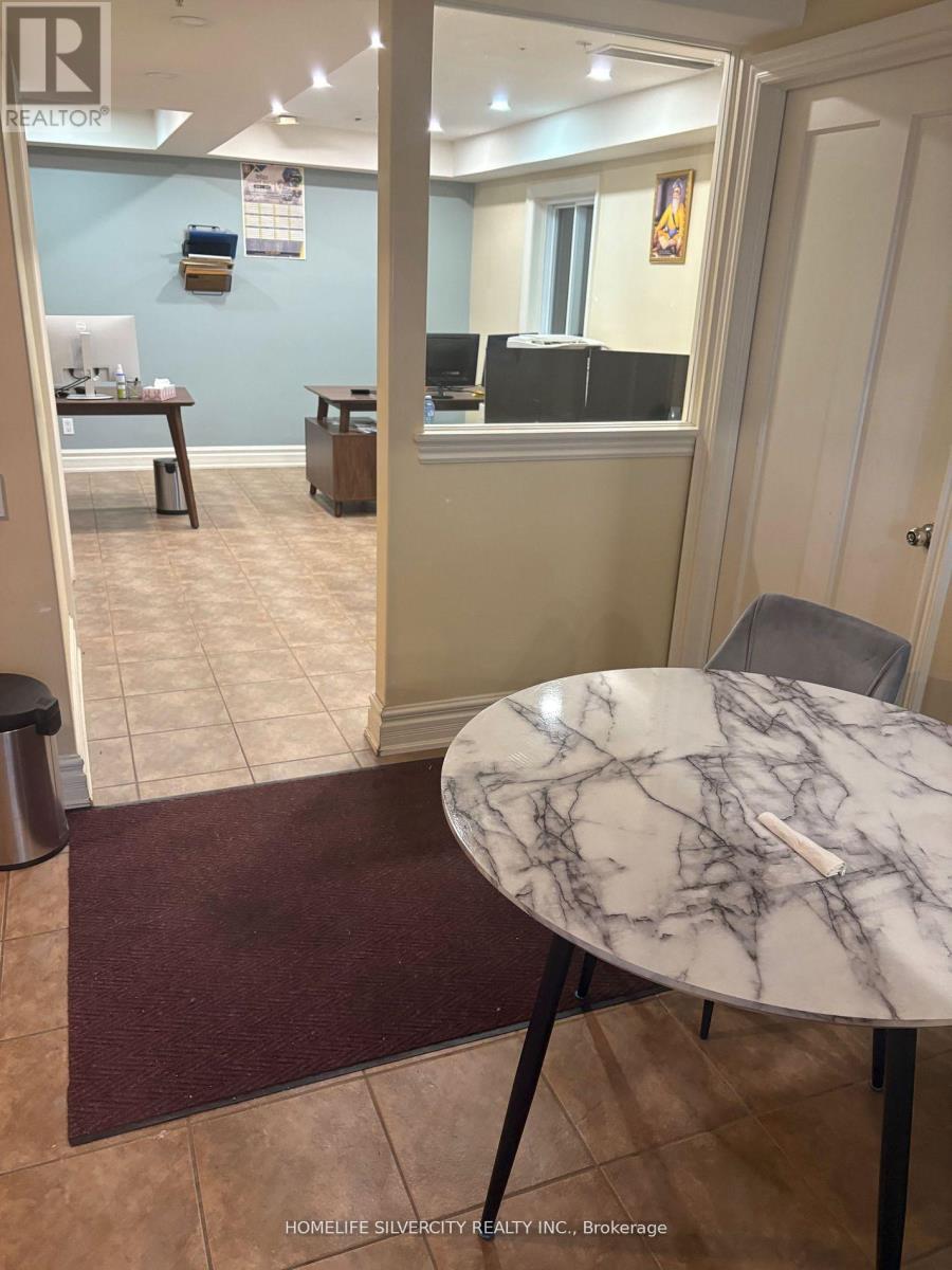 17 - 2131 Williams Parkway E, Brampton, Ontario  L6S 6B8 - Photo 3 - W13460346