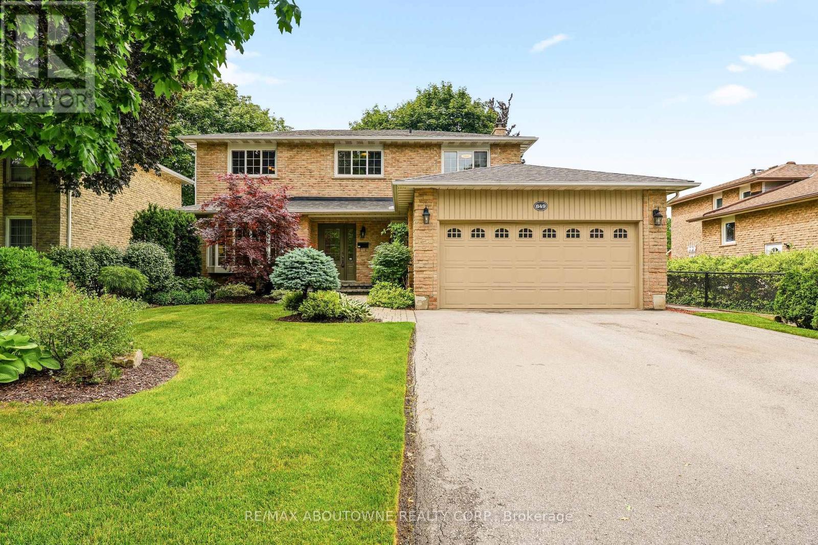 849 Syer Drive, Milton, Ontario  L9T 4C6 - Photo 2 - W13460380
