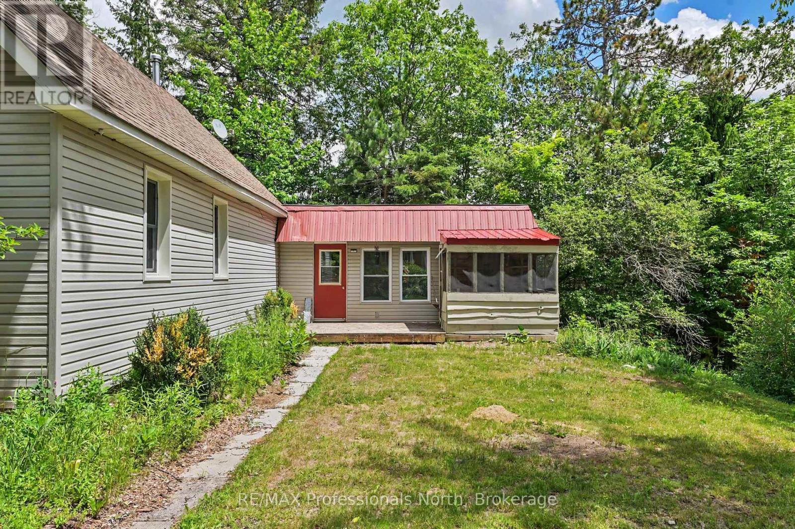 4 Dickson Street, Kawartha Lakes, Ontario  K0M 2A0 - Photo 30 - X12848358