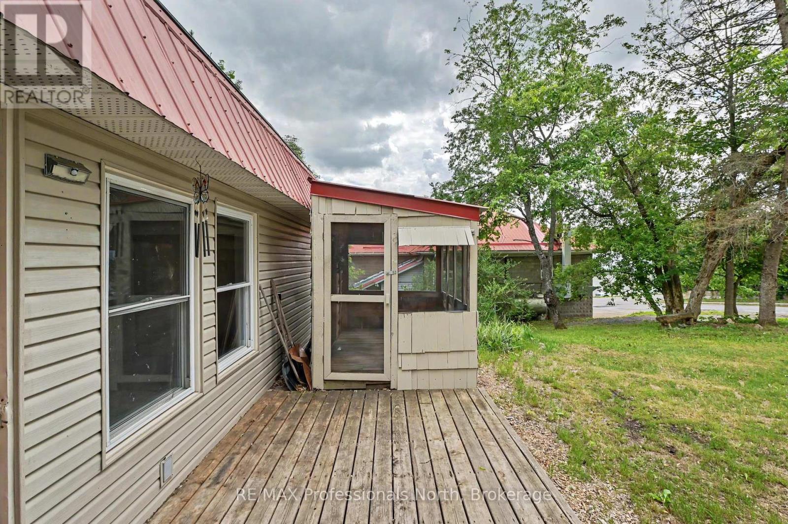 4 Dickson Street, Kawartha Lakes, Ontario  K0M 2A0 - Photo 31 - X12848358