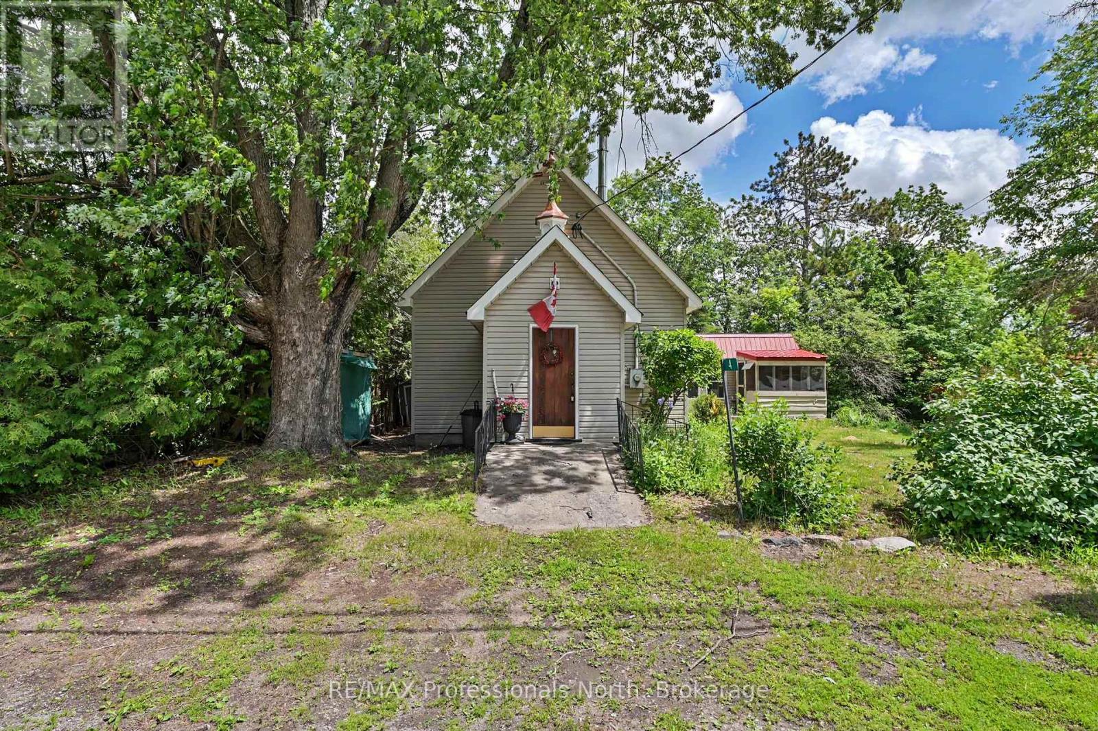 4 Dickson Street, Kawartha Lakes, Ontario  K0M 2A0 - Photo 26 - X12848358