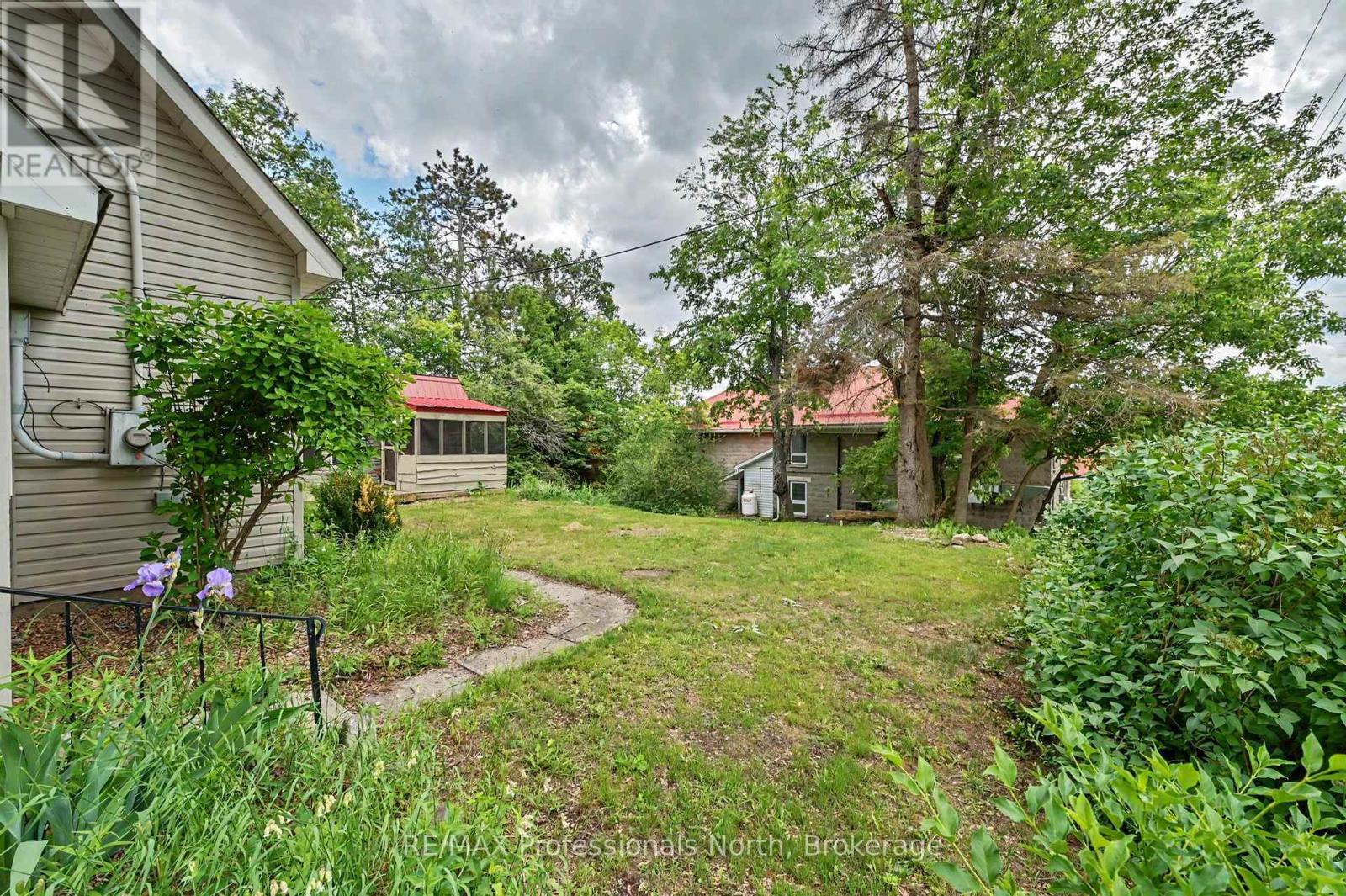 4 Dickson Street, Kawartha Lakes, Ontario  K0M 2A0 - Photo 28 - X12848358