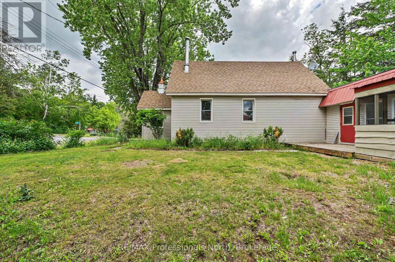 4 Dickson Street, Kawartha Lakes, Ontario  K0M 2A0 - Photo 33 - X12848358