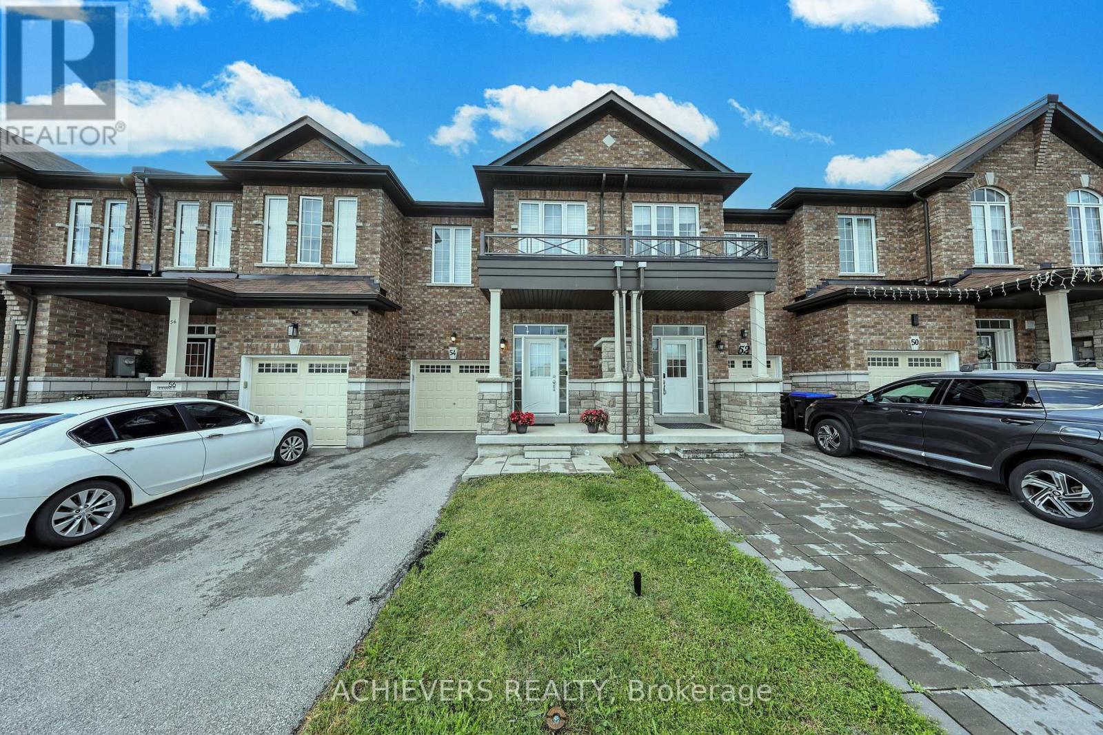 54 VETERANS STREET, Bradford West Gwillimbury, Ontario