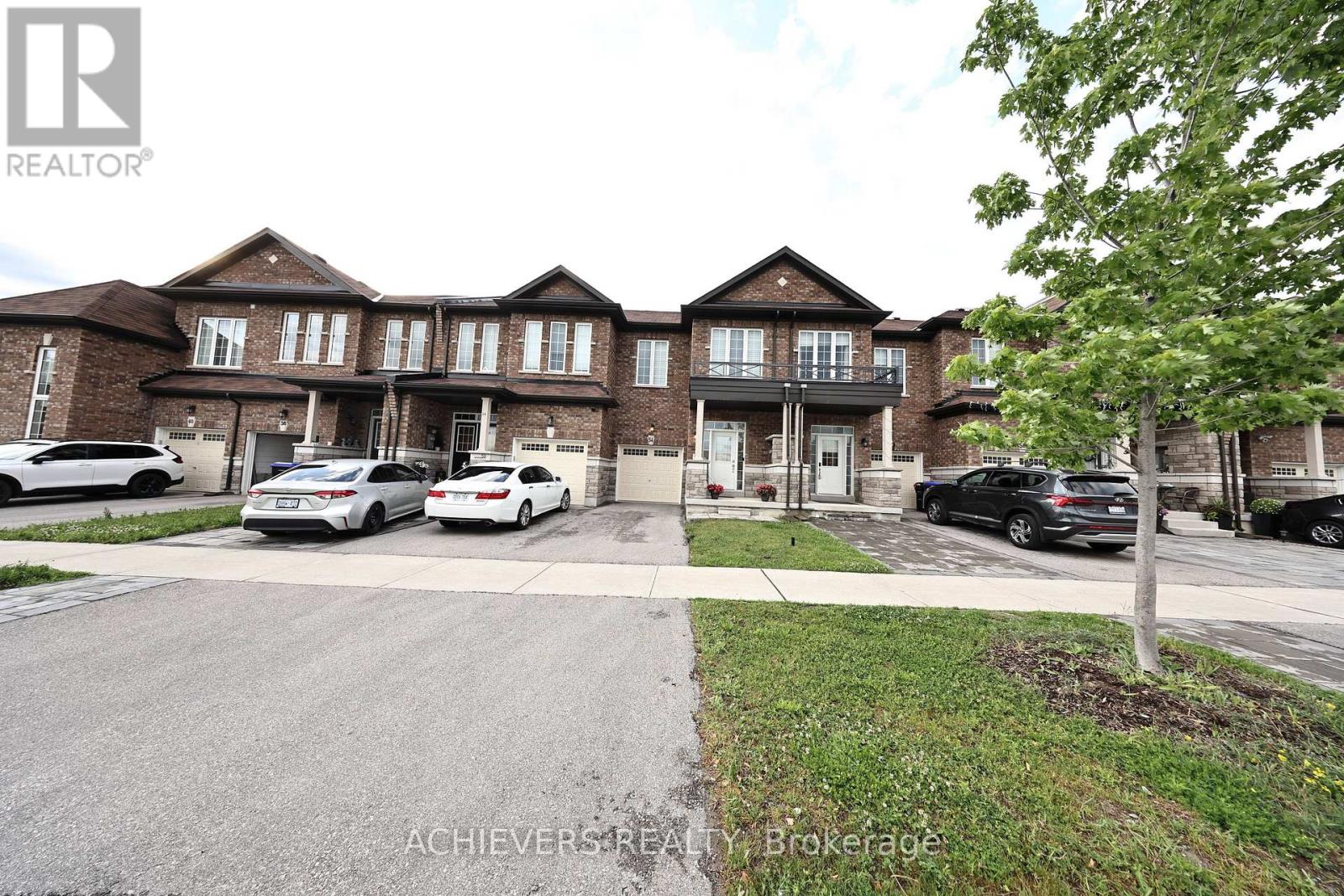 54 Veterans Street, Bradford West Gwillimbury, Ontario  L3A 4L4 - Photo 3 - N13450118