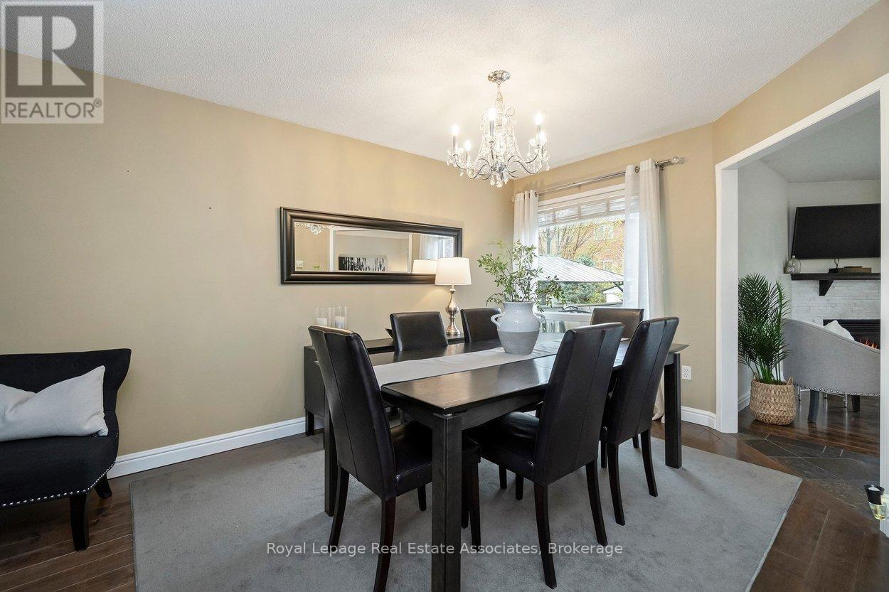 7321 Sandhurst Drive, Mississauga, Ontario  L5N 7G8 - Photo 7 - W13103706