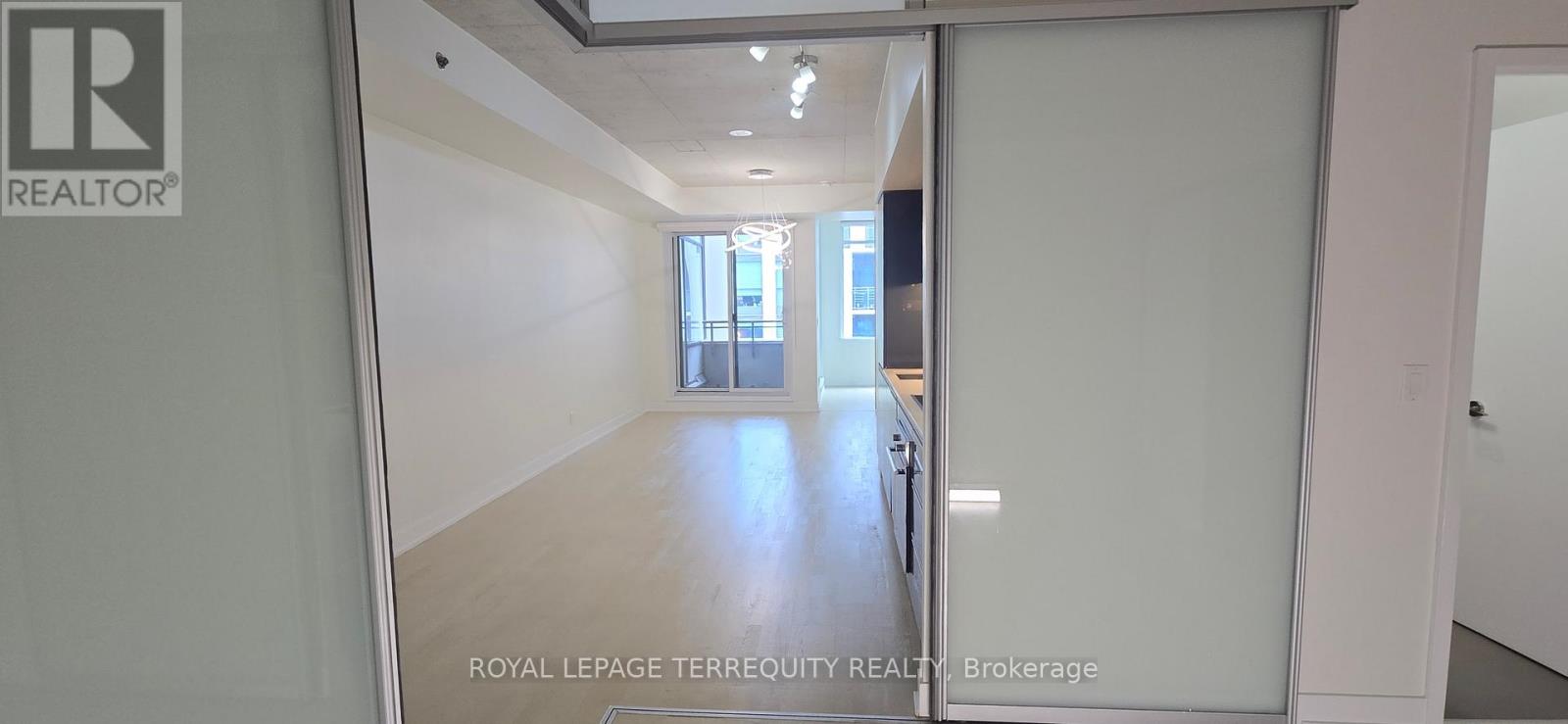 502 - 20 Gladstone Avenue, Toronto, Ontario  M6J 0E9 - Photo 18 - C13460194