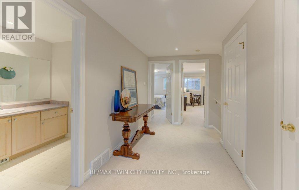 69 Troy Street, Kitchener, Ontario  N2H 1L9 - Photo 23 - X13460214