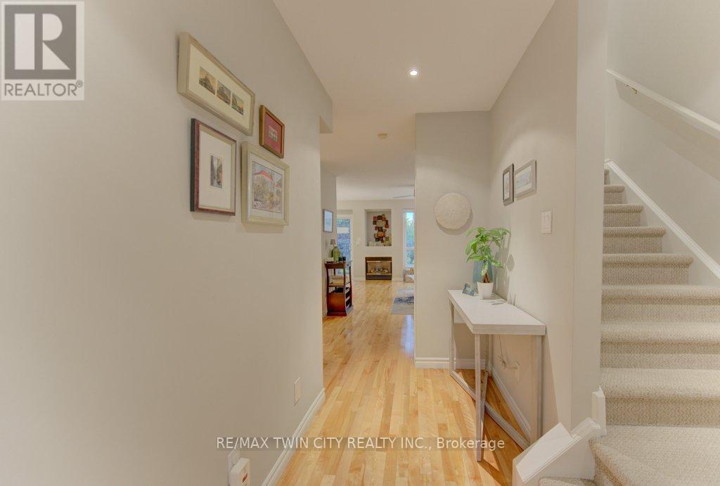 69 Troy Street, Kitchener, Ontario  N2H 1L9 - Photo 4 - X13460214