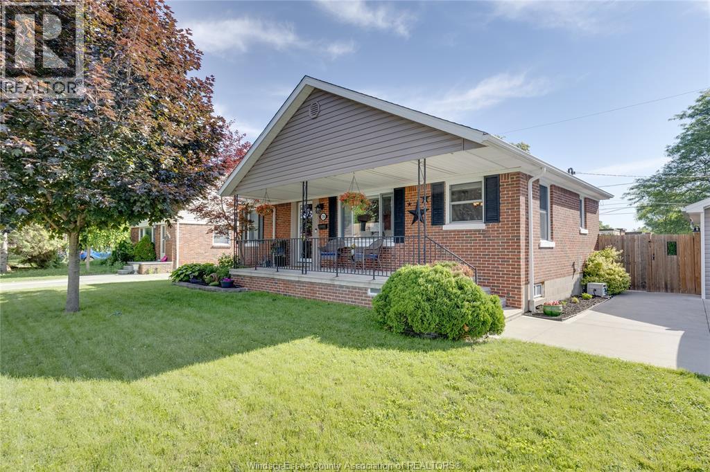 2790 Randolph Avenue, Windsor, Ontario N9E 3C9 - Photo 2 - 26014461