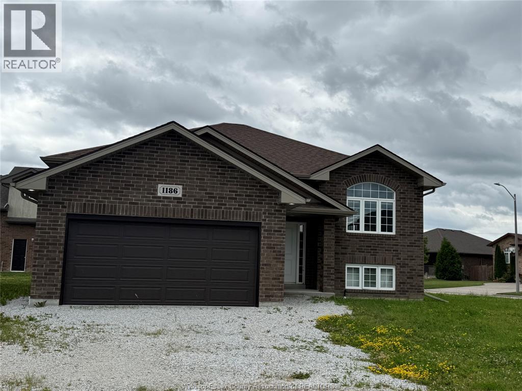 MLS# 26014473: 1186 ASPEN RIDGE CRESCENT, Lakeshore, Canada
