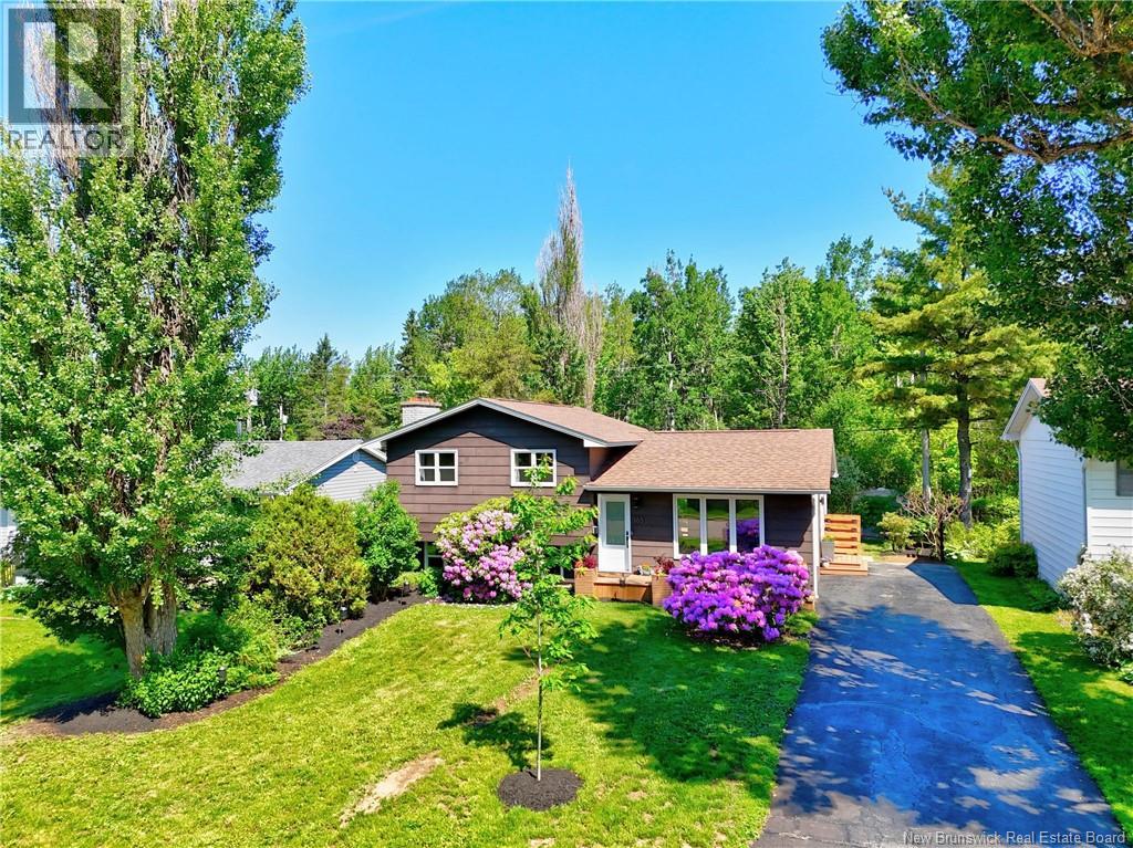163 Glenwood Drive, Moncton, New Brunswick  E1A 2N2 - Photo 3 - NB142099