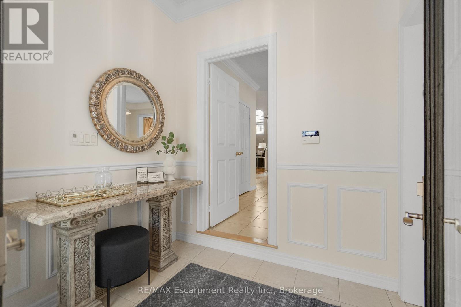2298 Salcome Drive, Oakville, Ontario  L6H 7N2 - Photo 6 - W13460478