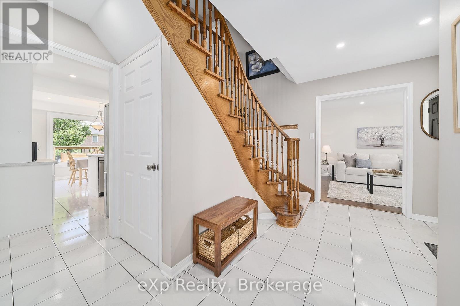 43 Forest Heights Street, Whitby, Ontario  L1R 1T7 - Photo 25 - E13460778
