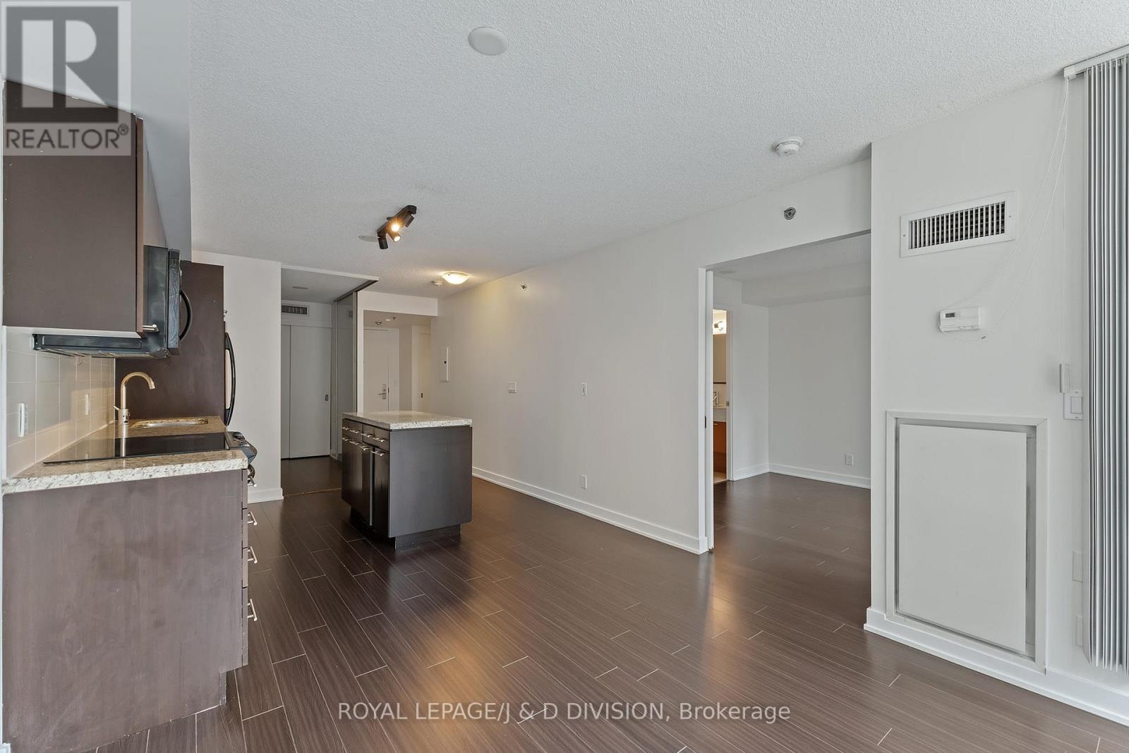 228 - 21 Nelson Street, Toronto, Ontario M5V 3H9 - Photo 10 - C13458670