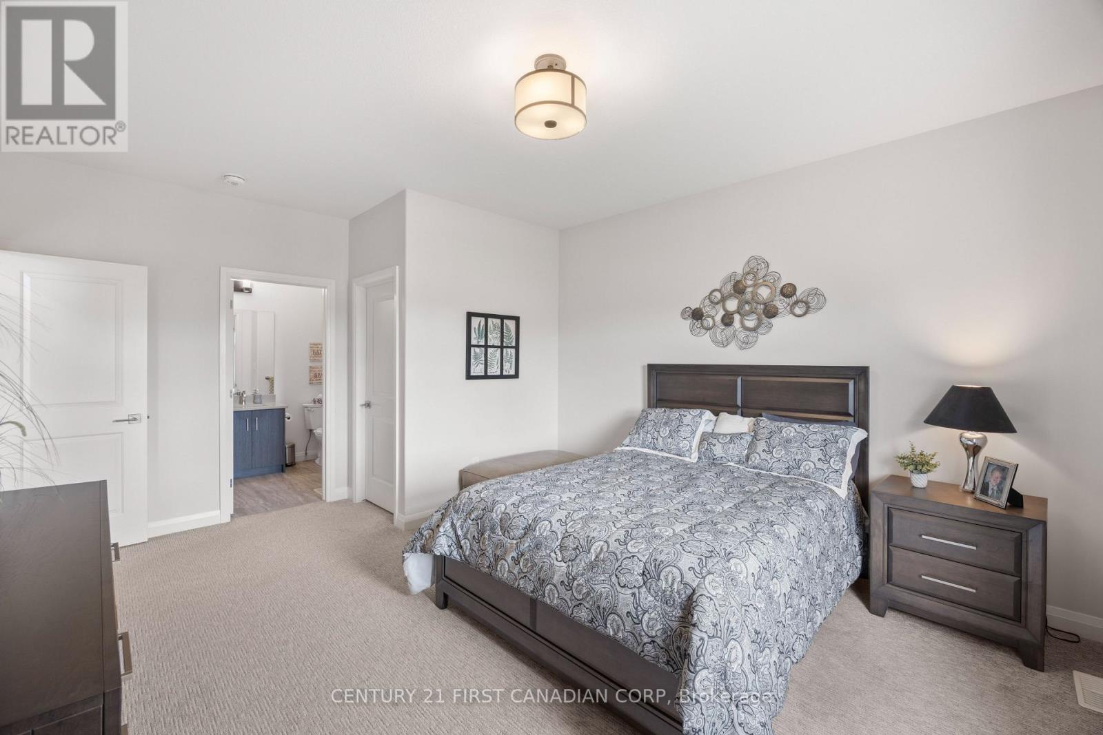 100 Rowe Avenue, South Huron, Ontario  N0M 1S1 - Photo 24 - X13460398