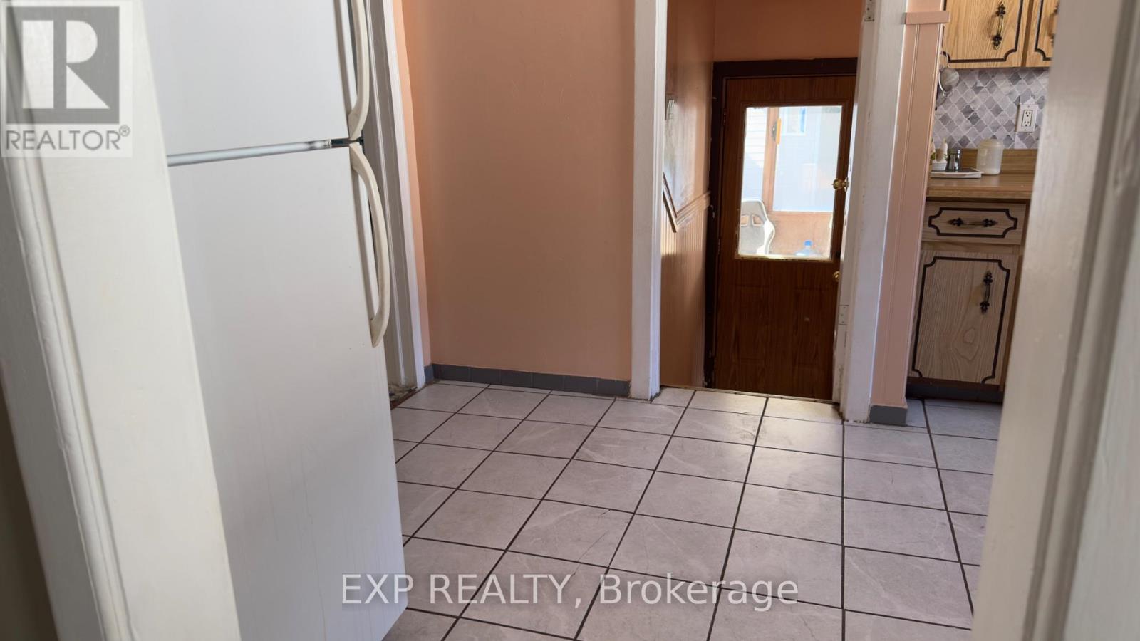 428 Carlton Street, St. Catharines, Ontario  L2M 4W8 - Photo 10 - X13458698