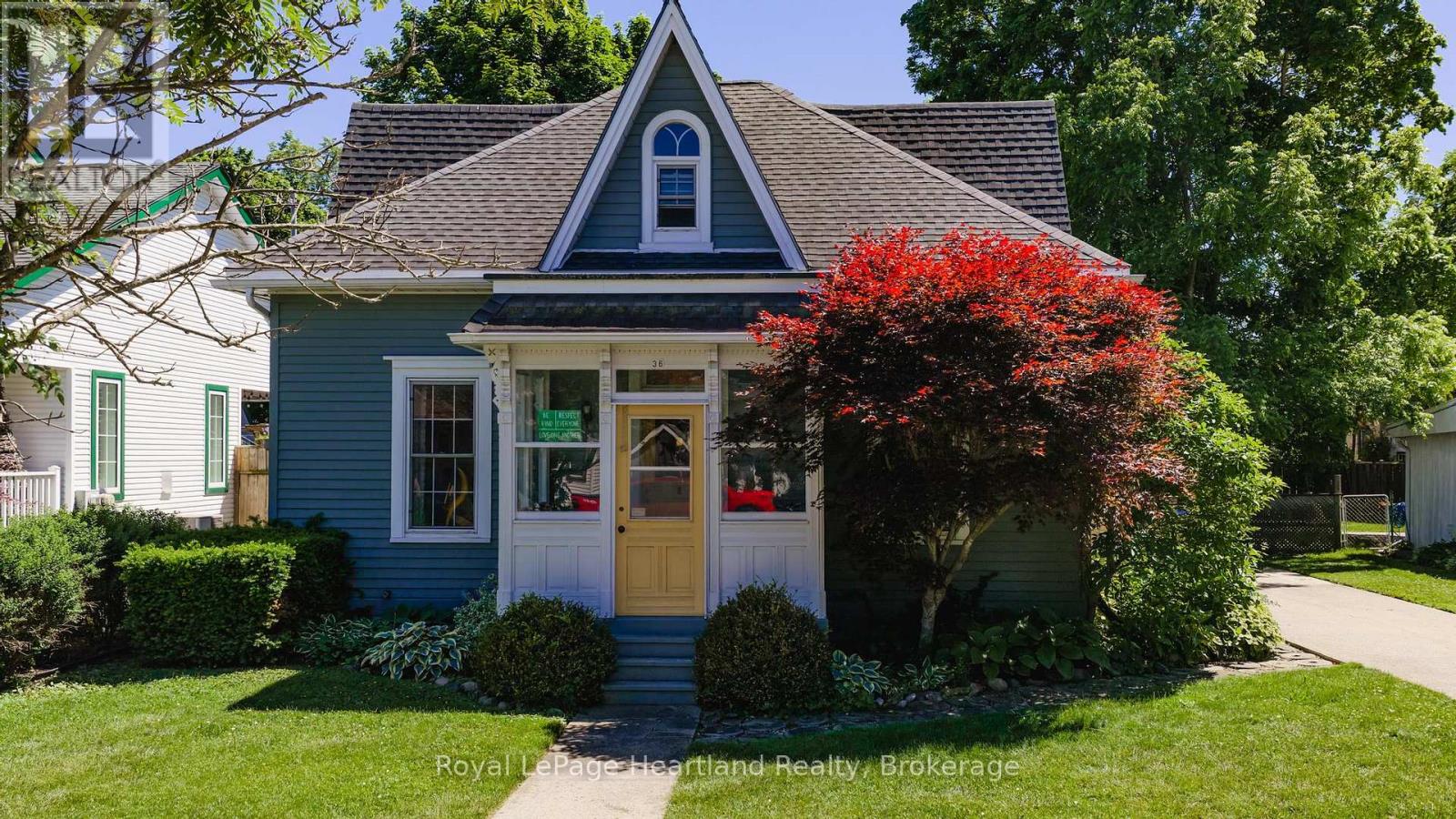 36 Trafalgar Street, Goderich (Goderich (Town)), Ontario  N7A 1T4 - Photo 1 - X13460488
