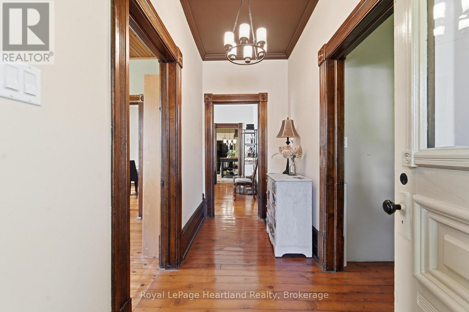 36 Trafalgar Street, Goderich (Goderich (Town)), Ontario  N7A 1T4 - Photo 11 - X13460488