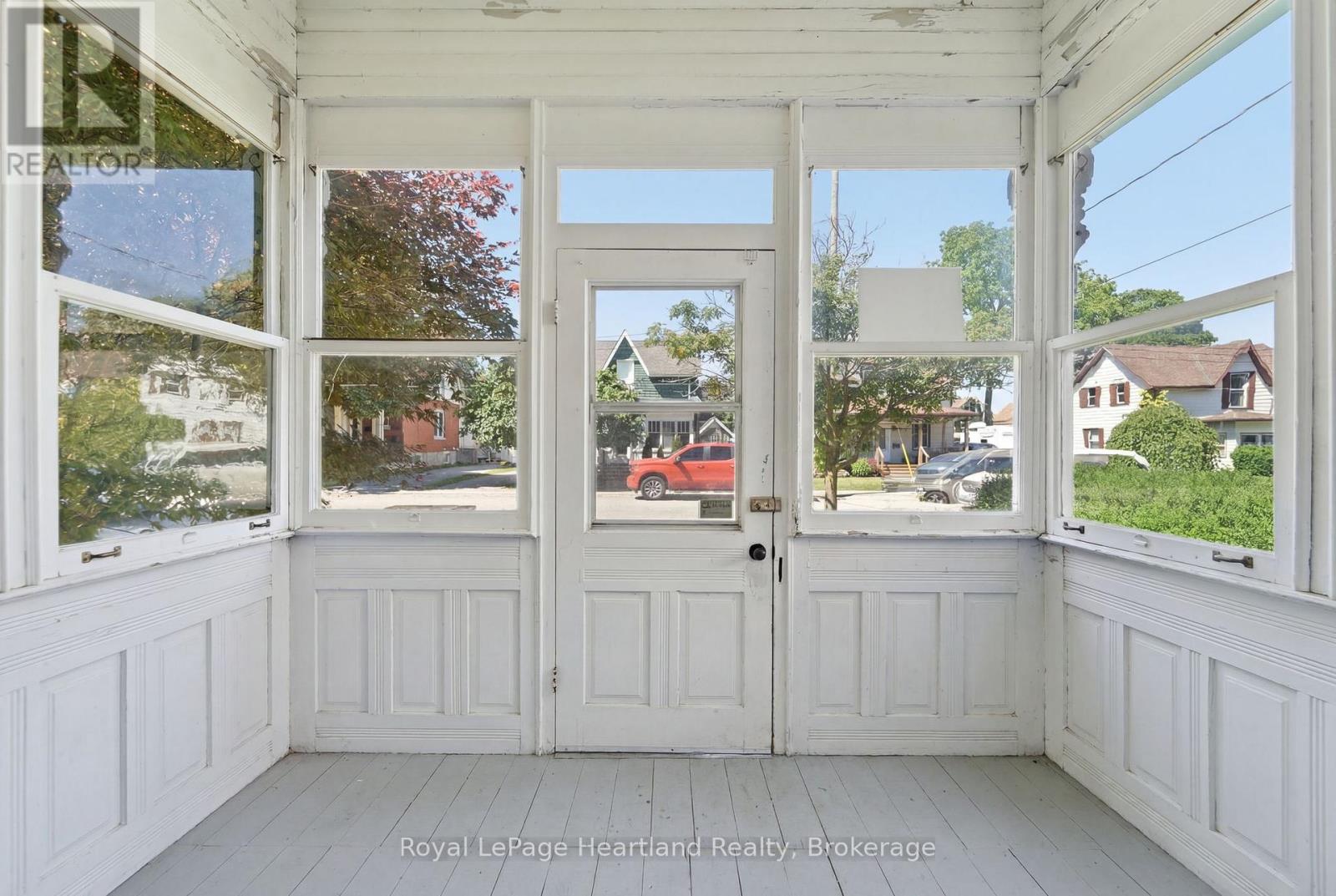 36 Trafalgar Street, Goderich (Goderich (Town)), Ontario  N7A 1T4 - Photo 21 - X13460488