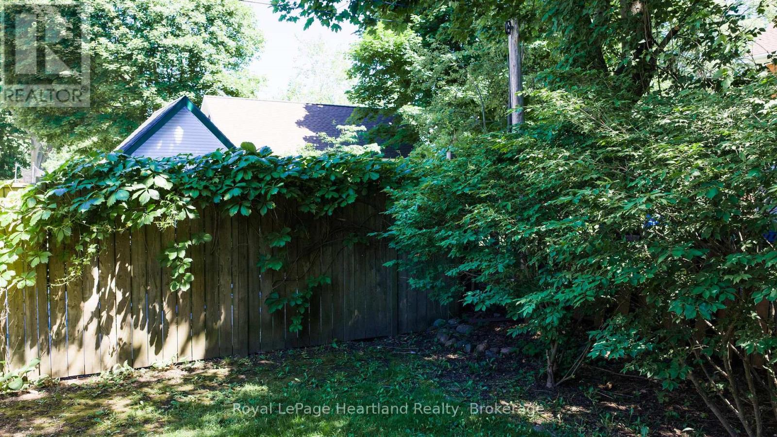 36 Trafalgar Street, Goderich (Goderich (Town)), Ontario  N7A 1T4 - Photo 39 - X13460488