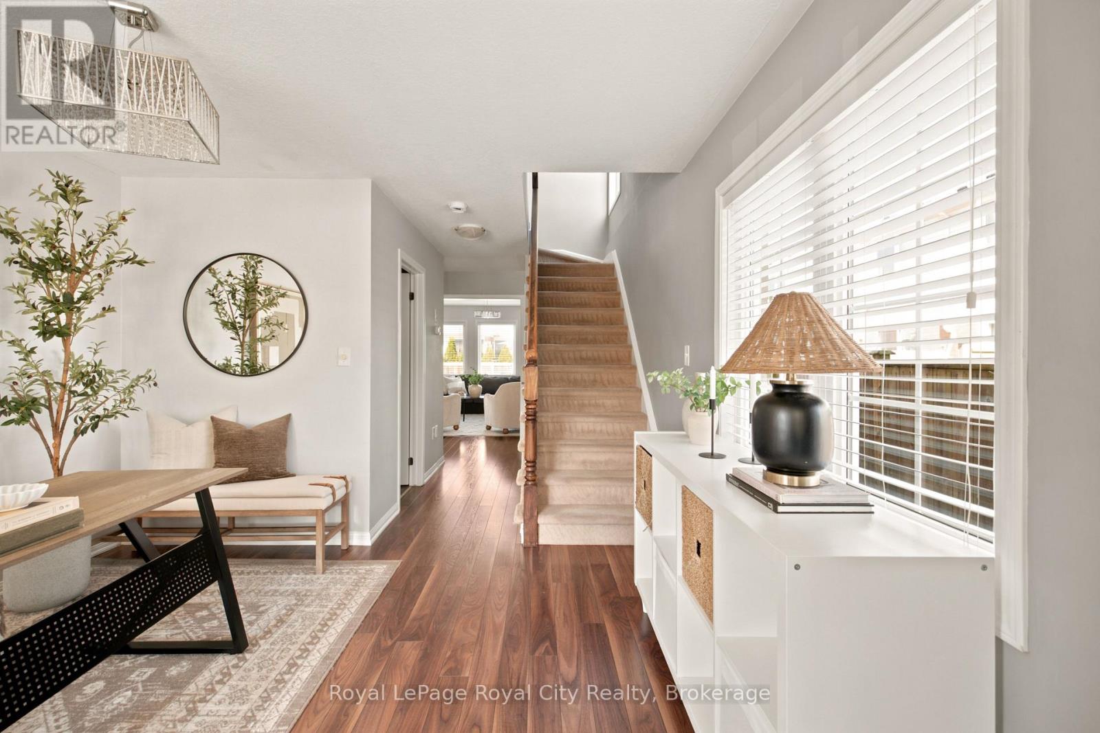 71 Michigan Avenue, Cambridge, Ontario  N3C 0C8 - Photo 8 - X13460680