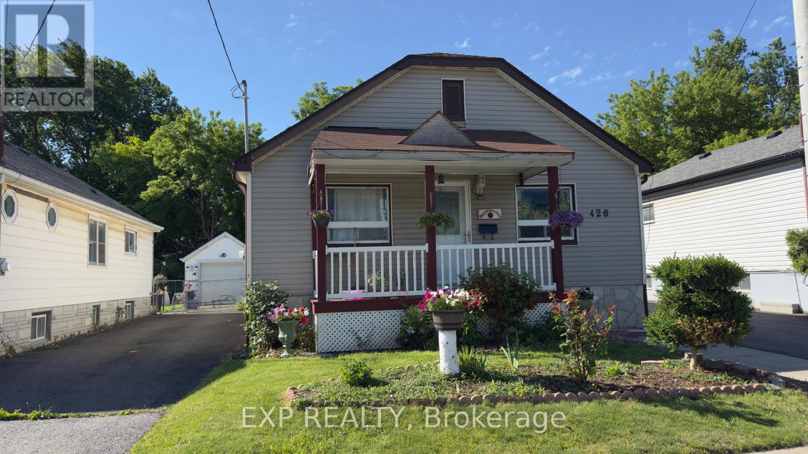 428 Carlton Street, St. Catharines, Ontario  L2M 4W8 - Photo 3 - X13458698