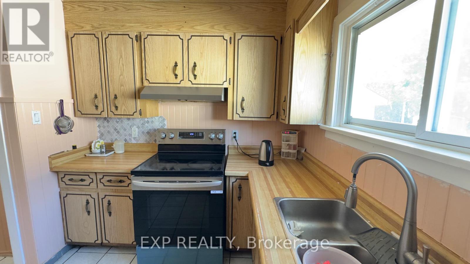 428 Carlton Street, St. Catharines, Ontario  L2M 4W8 - Photo 9 - X13458698