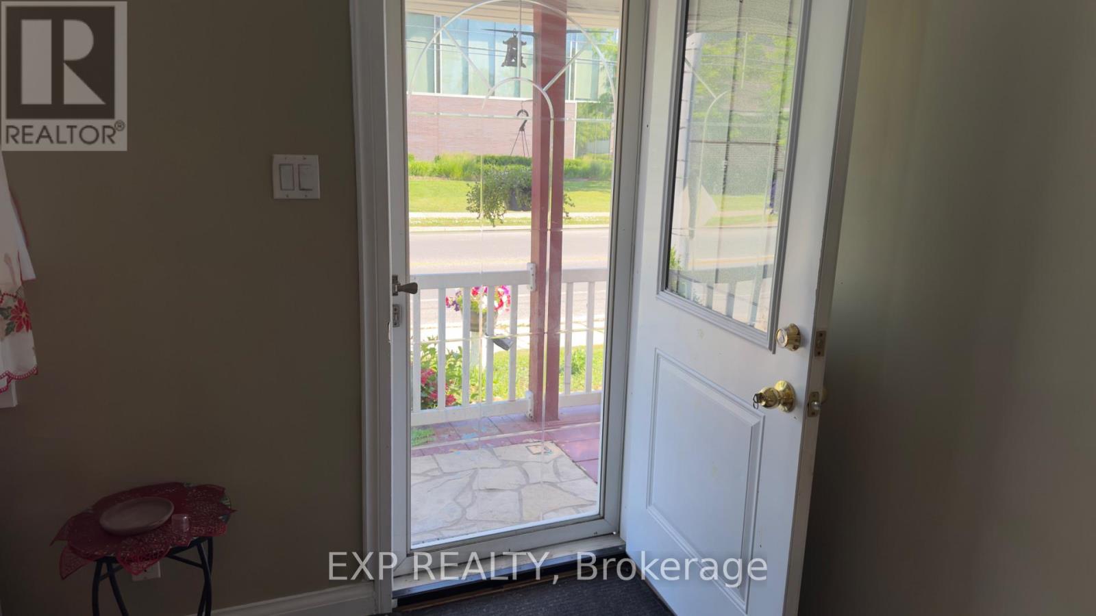 428 Carlton Street, St. Catharines, Ontario  L2M 4W8 - Photo 5 - X13458698