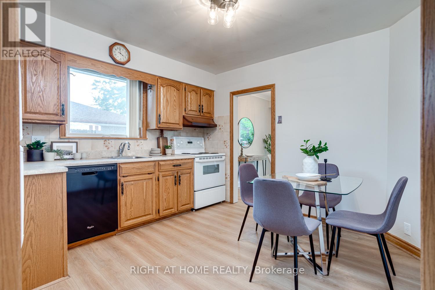 75 Milford Haven Drive, Toronto, Ontario  M1G 3C9 - Photo 13 - E13458536