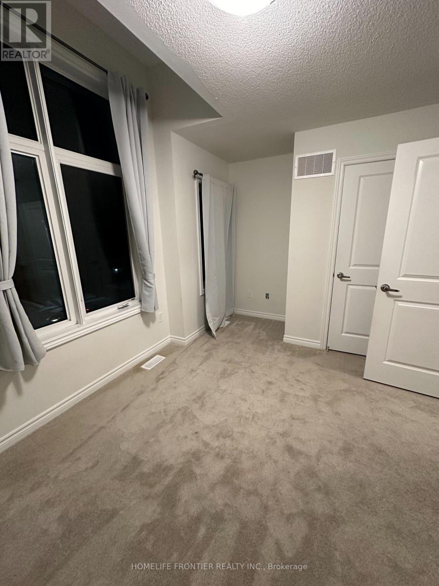 398 Okanagan Path, Oshawa, Ontario L1H 0B1 - Photo 6 - E13458578