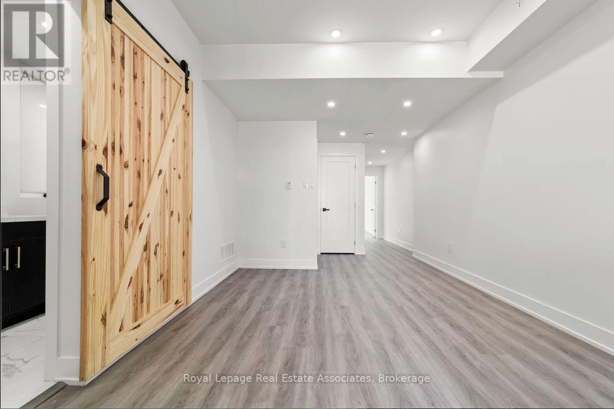 531 Delaware Avenue N, Toronto, Ontario  M6H 2V3 - Photo 10 - C13427886