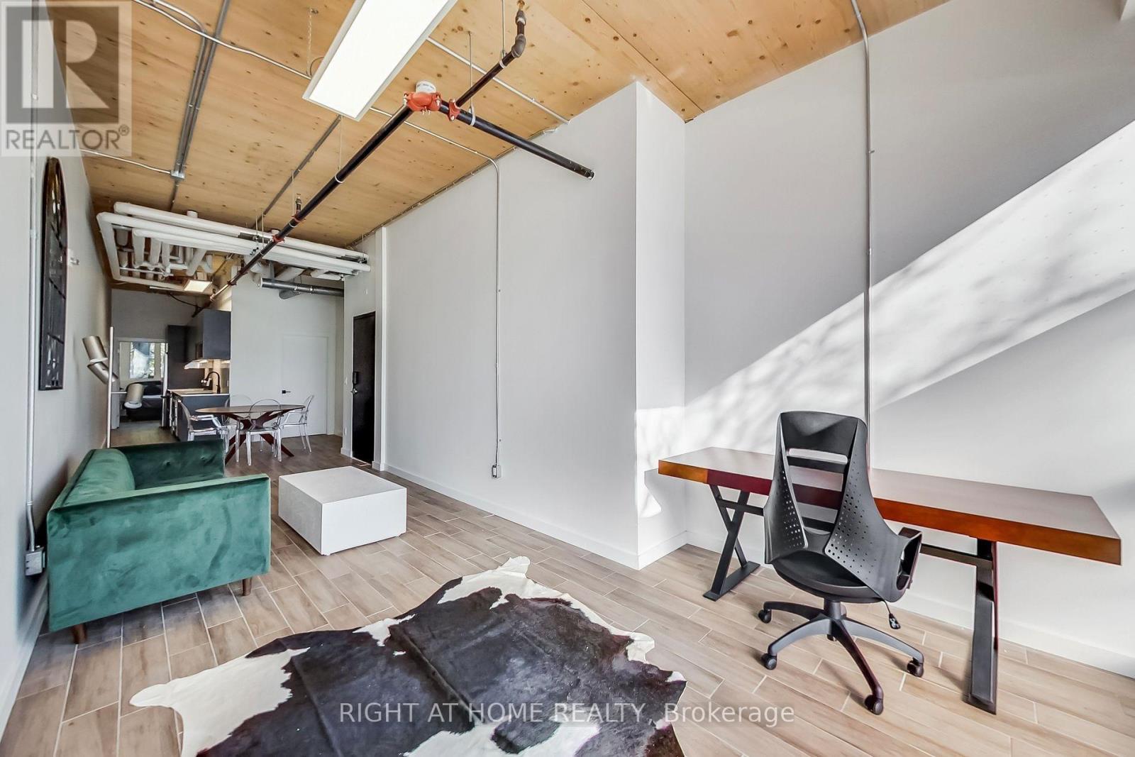 101 - 1602 Queen Street E, Toronto, Ontario  M4L 1G2 - Photo 3 - E13458716