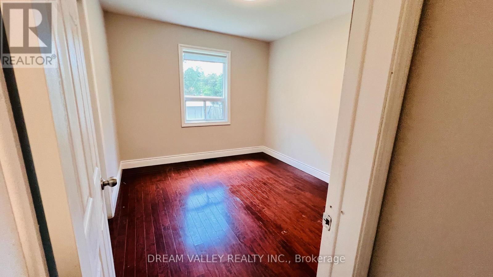 Main - 55 Colonial Avenue, Toronto, Ontario  M1M 2C4 - Photo 15 - E13458730