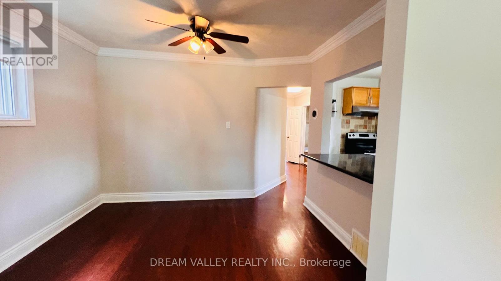 Main - 55 Colonial Avenue, Toronto, Ontario  M1M 2C4 - Photo 3 - E13458730