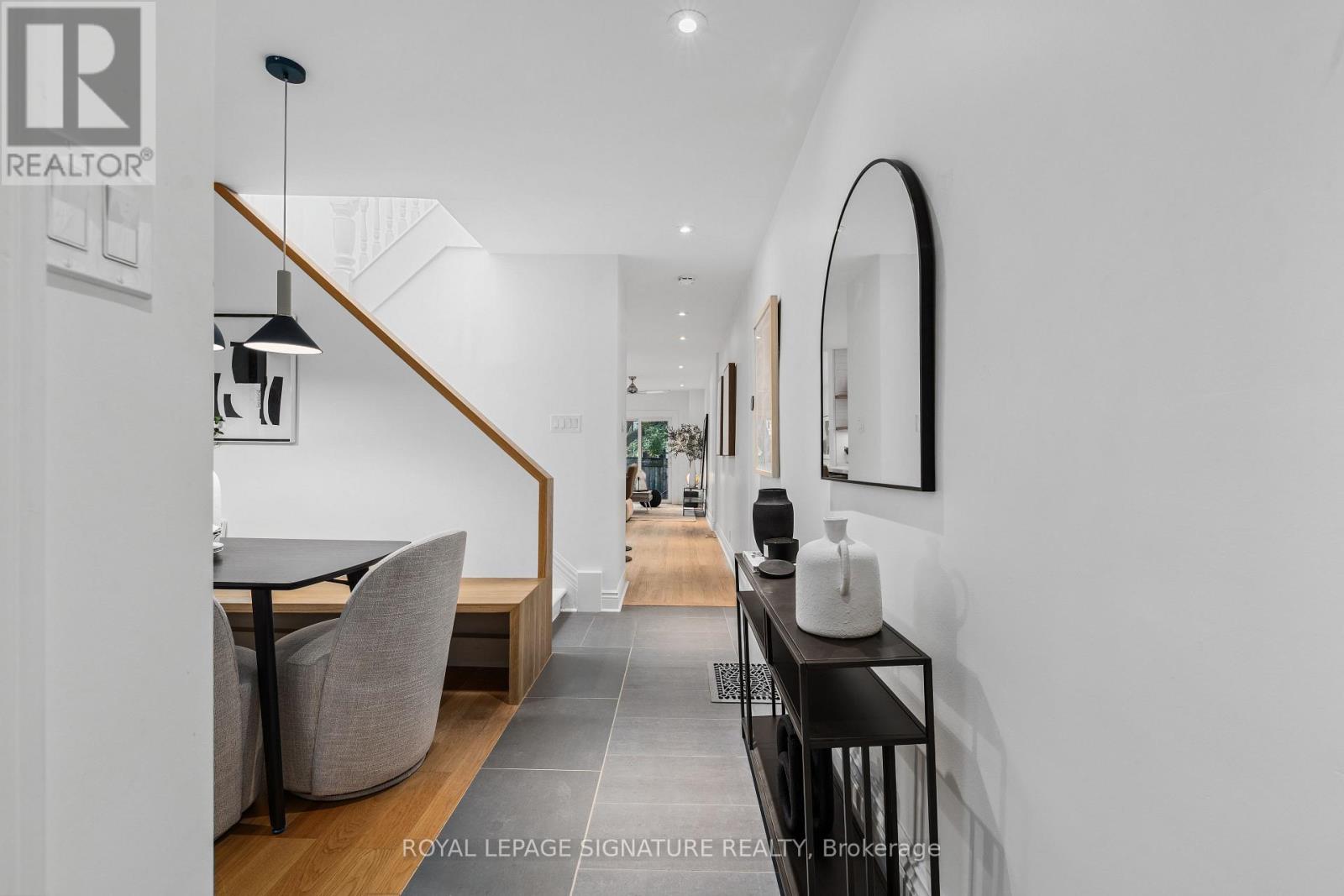 342 Logan Avenue, Toronto, Ontario  M4M 2N7 - Photo 6 - E13460170