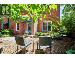 4 - 110 MARY STREET W, Whitby, Ontario
