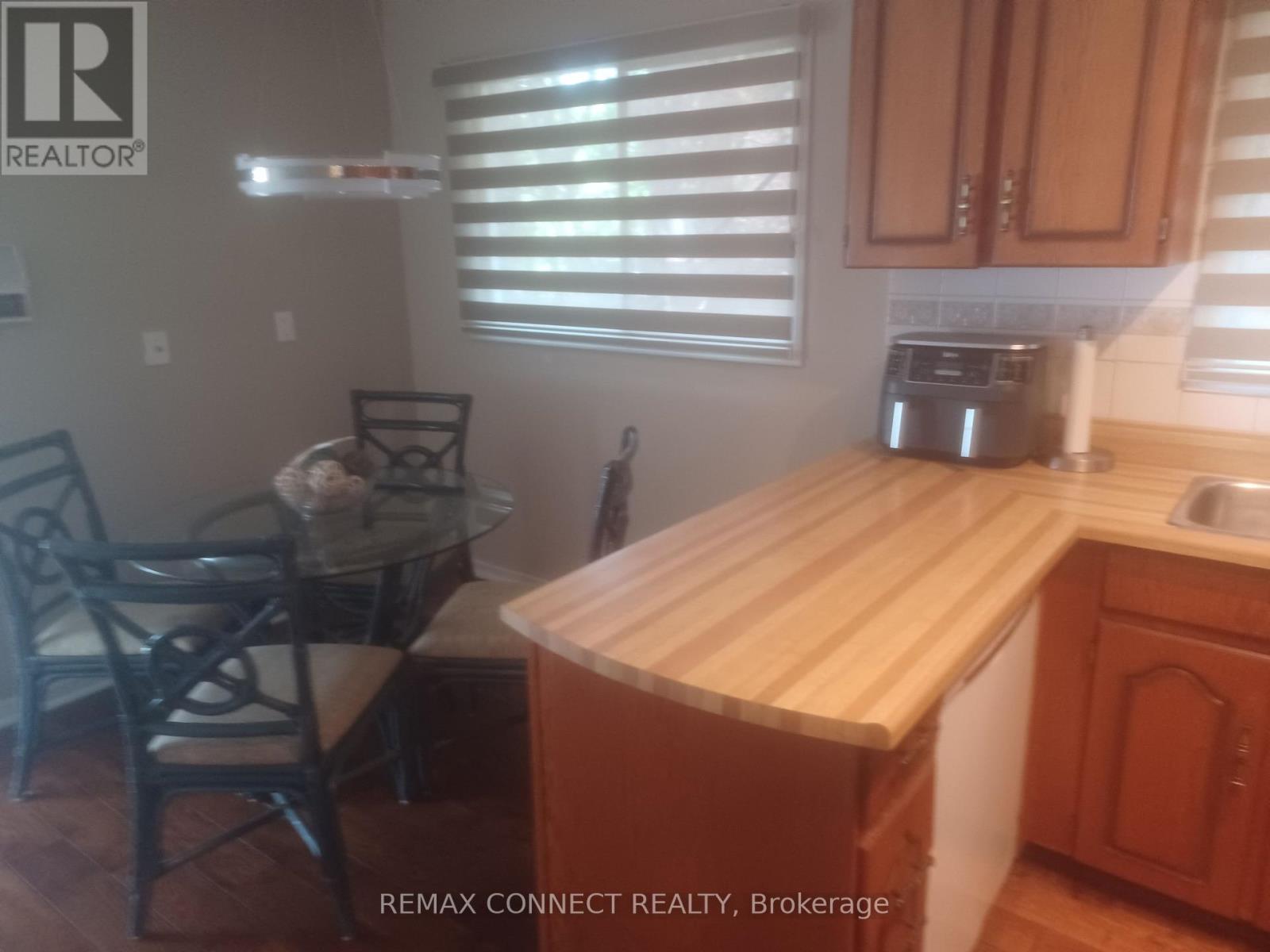 27 Radford Crescent, Markham, Ontario  L3P 4A2 - Photo 13 - N13458726