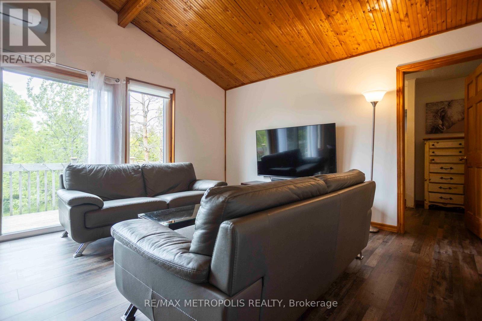 56 Georgian Manor Drive, Collingwood, Ontario  L9Y 3Z1 - Photo 4 - S13458728