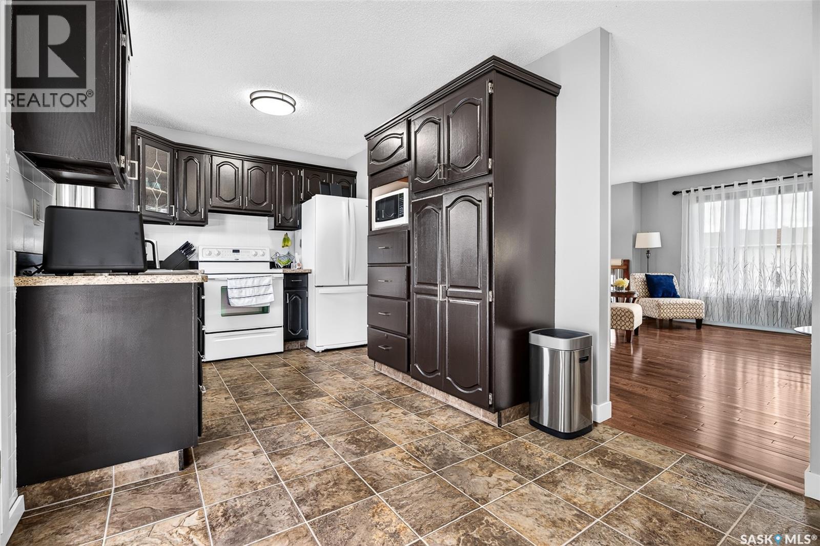 1470 Sioux Crescent Sw, Moose Jaw, Saskatchewan  S6H 7H6 - Photo 16 - SK039808