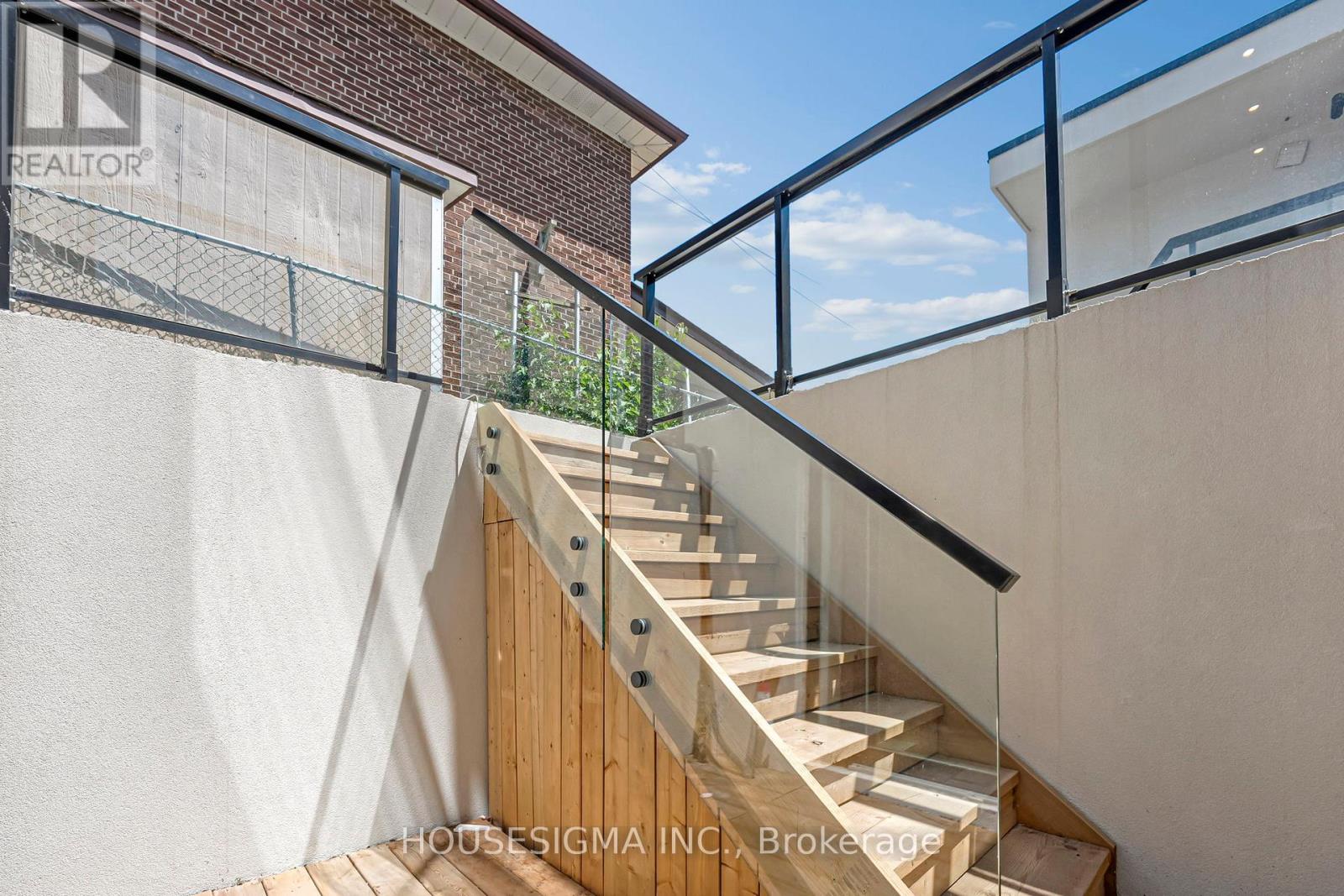 357 Glen Park Avenue, Toronto, Ontario  M6B 2E6 - Photo 36 - W13453748