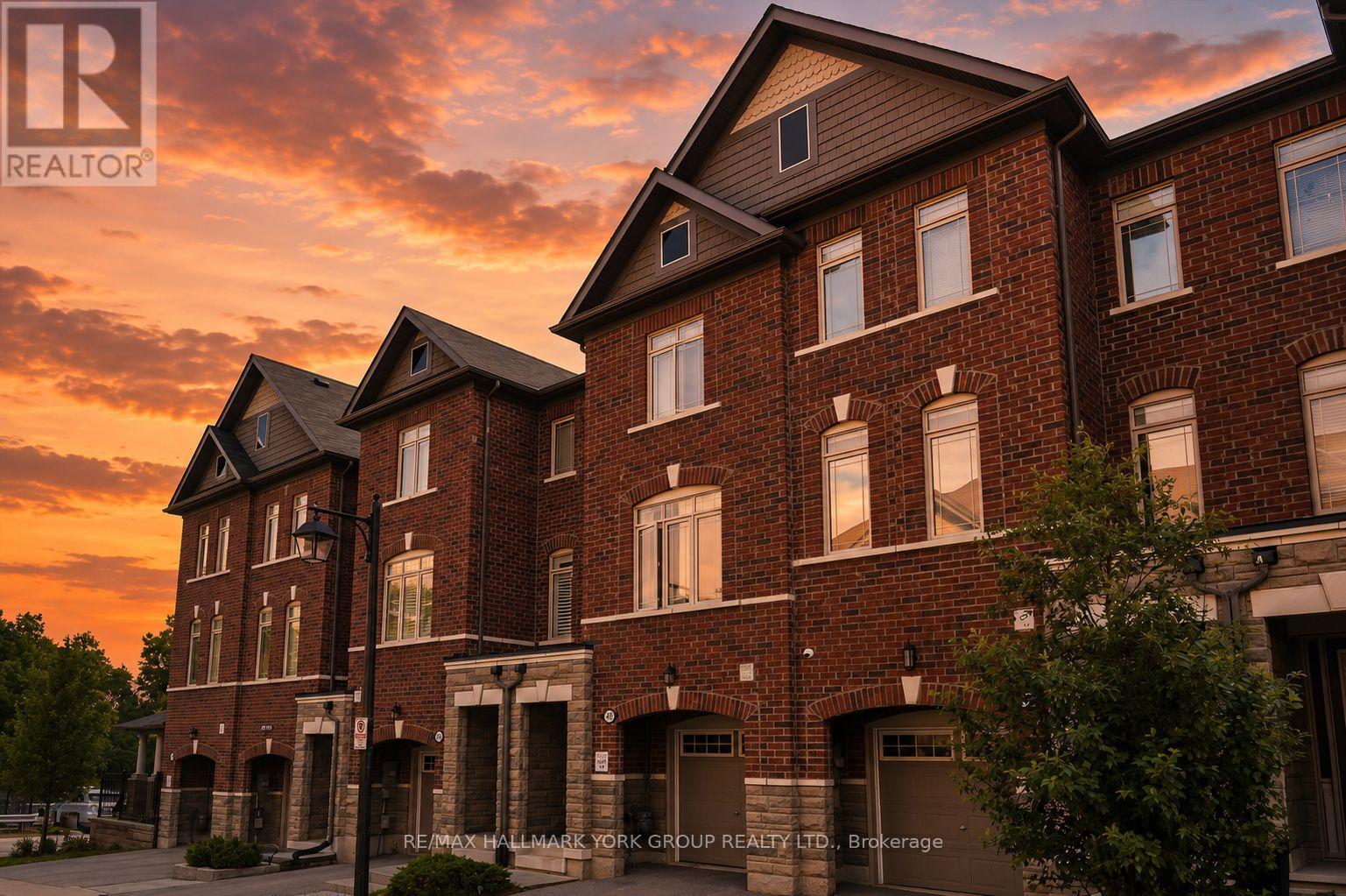 104 Gordon Circle, Newmarket, Ontario  L3Y 0C9 - Photo 2 - N13095110