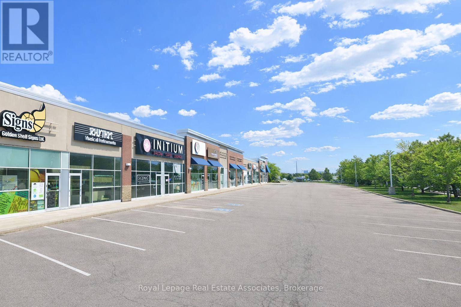 4 - 8241 Woodbine Avenue, Markham, Ontario L3R 2P1 - Photo 3 - N13021392
