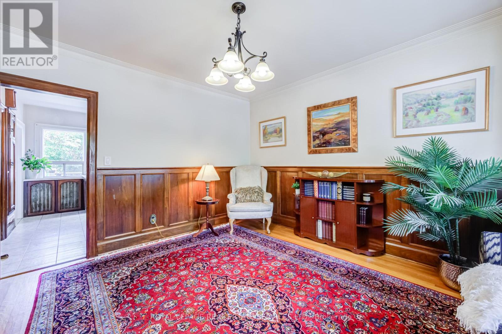 51 Halford Avenue, Toronto, Ontario  M6S 4E9 - Photo 11 - W13458368